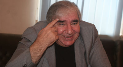 Ramiz Rövşən: Şeirim mənə insanları qazandırıb