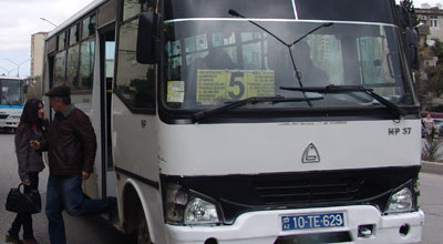 Avtobus sürücüləri özlərini niyə dilənçilərlə müqayisə edir?