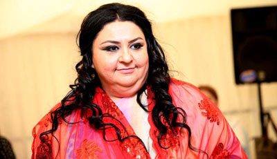 Toppuş bacı Tünzale Aliyeva ve nişanlısının şekilleri