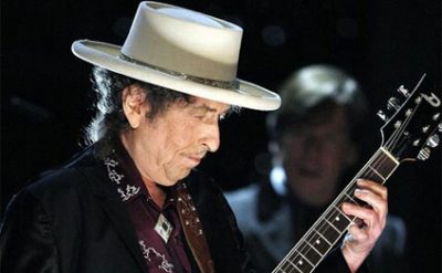 Dünyanın en bahalı gitarası satıldı