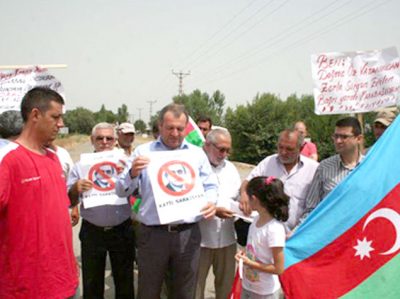 İğdırlılardan Sərkisyan bəyanatına etiraz aksiyası