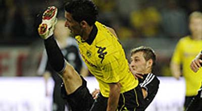 “Borussiya” futbolçuları möcüzəyə inanır