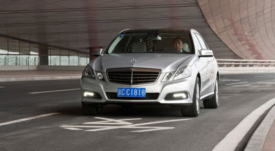 Kitayski Mercedes-Benz E-class gəlir