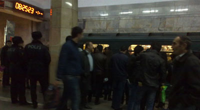 Bakı metropolitenində qatarların hərəkətində problem yarandı