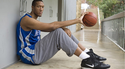 Ən ucaboy basketbolçu vəfat etdi
