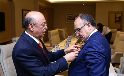 Kəmaləddin Heydərov Bəşir Atalaya medal verdi