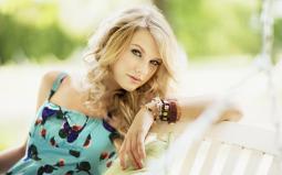 Taylor Swift ən xeyirxah ulduz seçilib