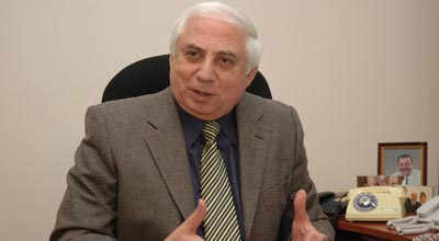 "65 yaşına çatanlar pensiyaya çıxmalıdırlar"