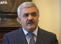 Rövnəq Abdullayev: “Berti Foqts belə söz versəydi, onunla müqaviləni dərhal pozardım”