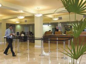 ABŞ-da fəaliyyət göstərən daha üç bank bağlanıb
