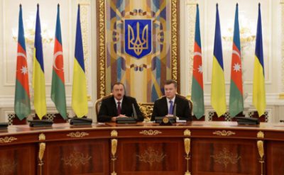 Azerbaycan Ukrayna ile münasibetlerin inkişafına böyük önem verir