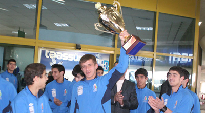 Millimiz Bakıya kubokla döndü