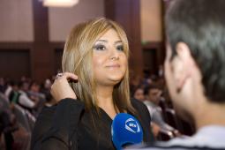 Zülfiyyə Xanbabayeva arıqlayıb