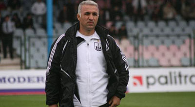 Arif Əsədov azarkeşlərə maraqlı oyun vəd etdi
