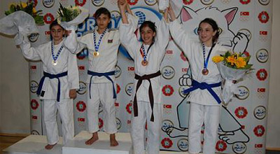 Cüdo yığmamız Türkiyədə 1 qızıl, 2 bürünc medal qazandı