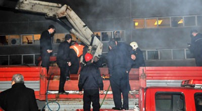Qaldırıcı kranın trosu qırıldı: 1 ölü