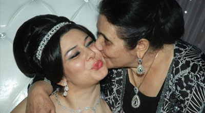 Azərbaycanlı müğənni ana oldu