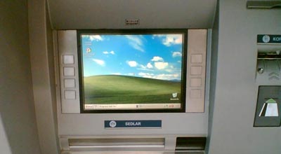 Beynəlxalq Bankının bankomatı qarət olundu