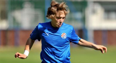 “Real” 16 yaşlı futbolçunu 8 milyon avroya ala bilər