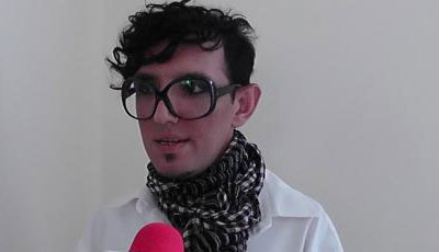 Tanınmış stilist saç əkdirdi