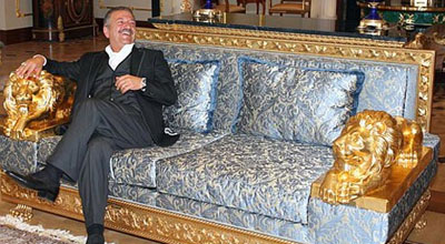 Telman İsmayılov türk idmançılara hədiyyə verib