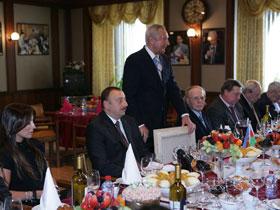 İlham Əliyev Rusiyanın KİV rəhbərləri ilə görüşüb