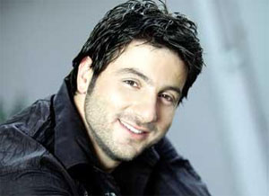 Davud Güloğlu Bakıdadır