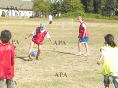 Lənkəranda qızlar üçün futbol həftəliyi keçirilib