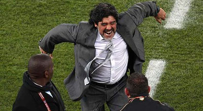 Maradona qərarını verdi