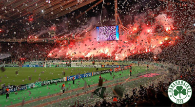 Futbol stadionu döyüş meydanını xatırlatdı