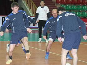 Millimiz "Azmetko"yla qarşılaşacaq