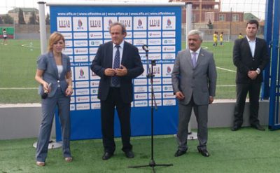 Michel Platini Azerbaycan futbolundan danışdı