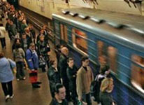 Metroda gediş haqqı qaldırılıb