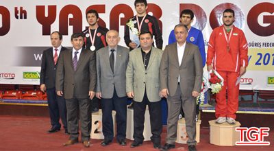 Güləşçilərimiz Ankaradan 11 medalla qayıdırlar