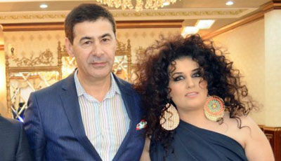 Elza Seyidcahan evlenib?