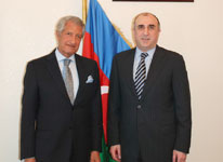 Elmar Məmmədyarov Əfqanıstan səfirini qəbul edib