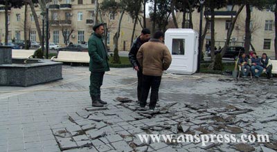 Əzizbəyov parkı yenidən sökülür