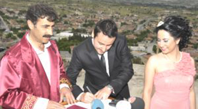 Azərbaycanda nigahdan kənar doğulan uşaqların sayı artıb