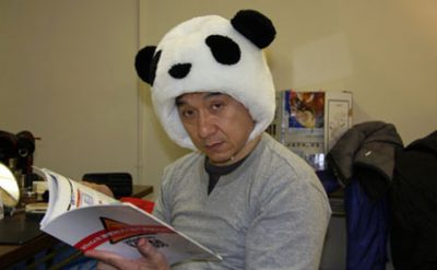 Jackie Chan qeyri-adi şekil paylaşıb