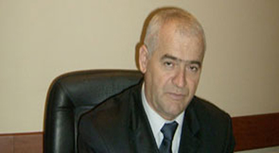 İltimas Məmmədov: “Rouminq qiymətlərinin aşağı salınması zəruridir”