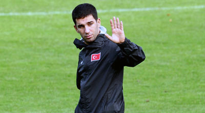 Arda Turan Bakıda