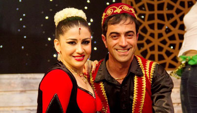 Rəqqasə Fatimə və İlham Misirə gedir