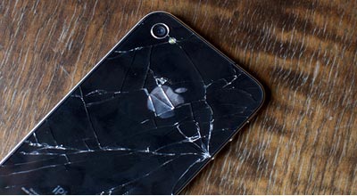 Apple iPhone4-ə görə yenə məhkəməlik oldu
