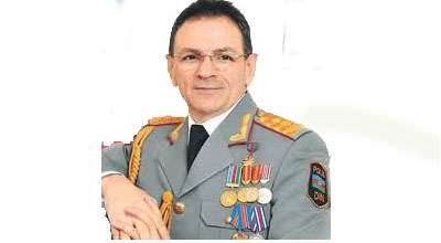 Mədət Quliyev polis forması geyiminə aydınlıq gətirib
