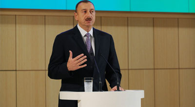 Prezident öz müəllimlərinə təşəkkür etdi