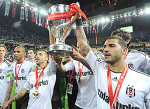 Beşiktaş klubu qazandığı Türkiyə kubokundan imtina edib
