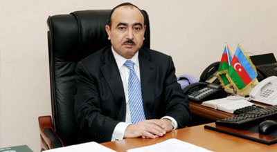 Əli Həsənov İranda saxlanılan azərbaycanlı şairlərin taleyi ilə bağlı danışıb