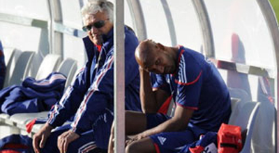 Anelka yığmadan qovuldu