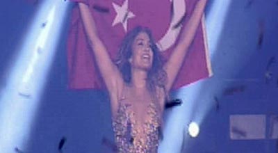 Cenifer Lopezdən Türkiyəyə jest