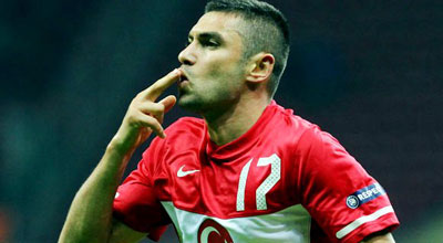 Burak Yılmaz Latsio klubuna keçir?
